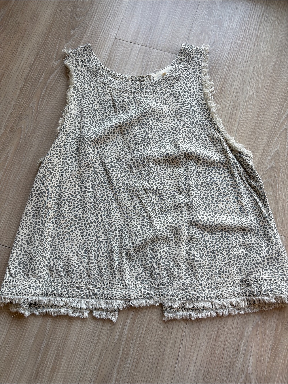 Thread & Supply Beige and Gray Leopard-Print Frayed Tank